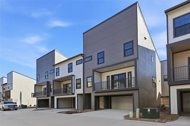 11917 N Hoa Sen Circle, Houston, TX 77072