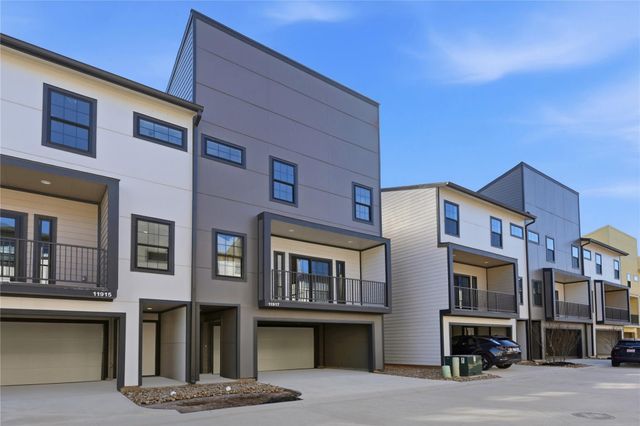 11917 N Hoa Sen Circle, Houston, TX 77072