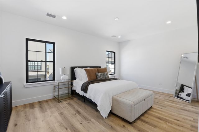 11917 N Hoa Sen Circle, Houston, TX 77072