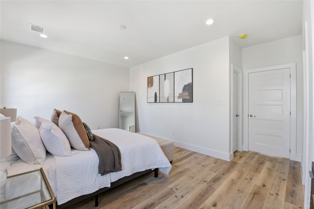 11917 N Hoa Sen Circle, Houston, TX 77072