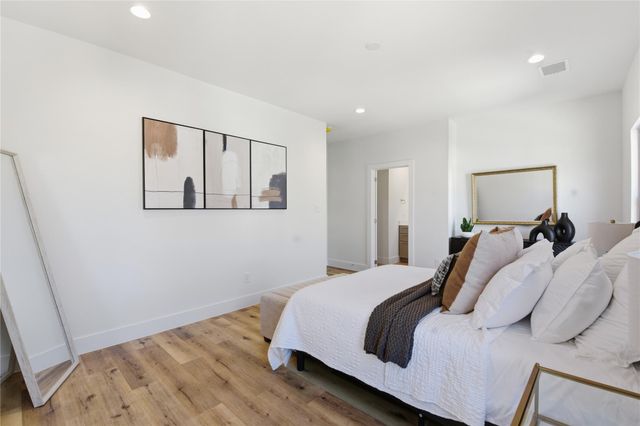 11917 N Hoa Sen Circle, Houston, TX 77072