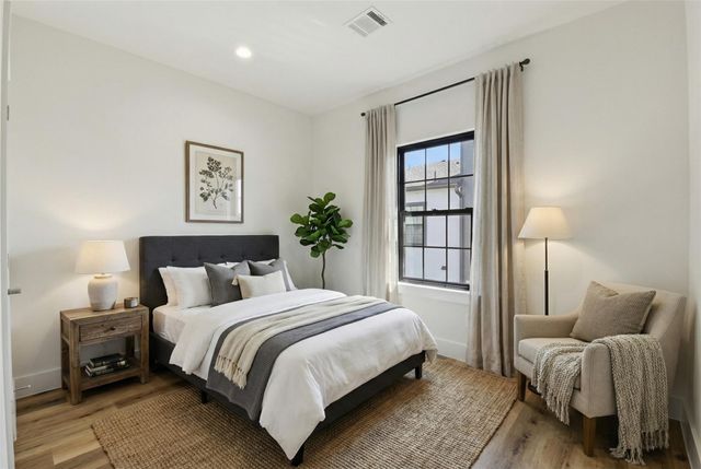 11917 N Hoa Sen Circle, Houston, TX 77072