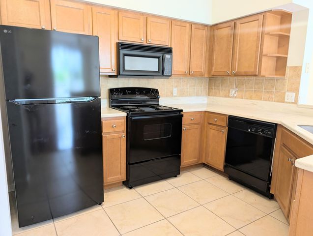 3210 Myrtlewood Circle E, Palm Beach Gardens, FL 33418