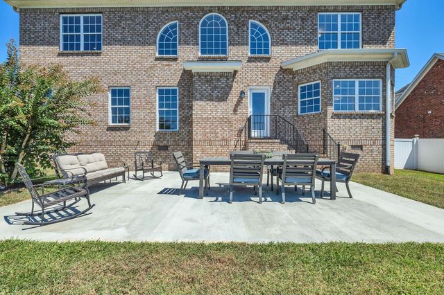 953 Warrior Dr, Murfreesboro, TN 37128