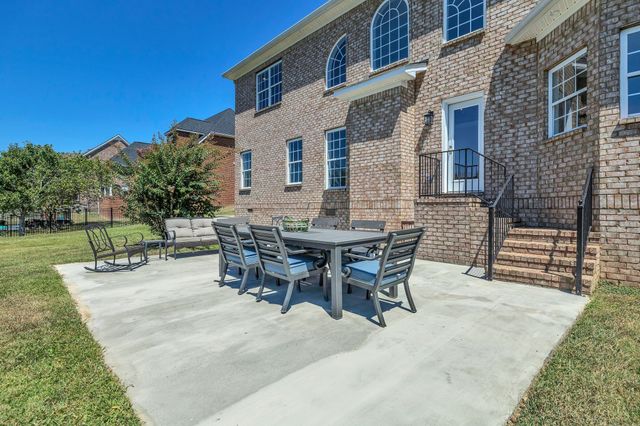 953 Warrior Dr, Murfreesboro, TN 37128