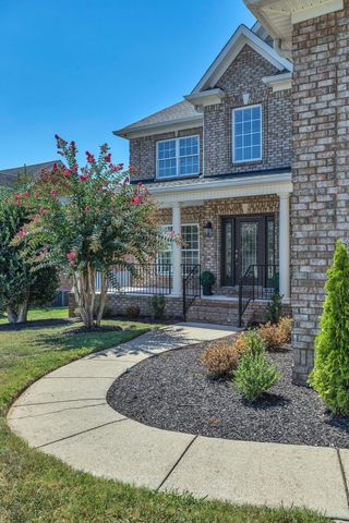 953 Warrior Dr, Murfreesboro, TN 37128