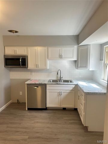 10042 Lilac Avenue, Riverview, MO 63137