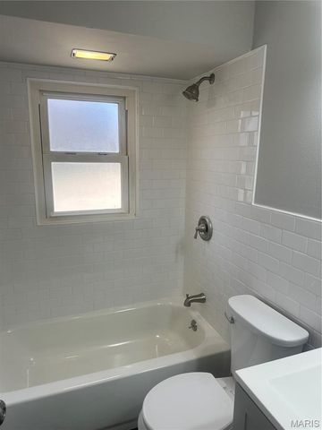 10042 Lilac Avenue, Riverview, MO 63137