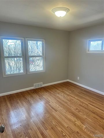 10042 Lilac Avenue, Riverview, MO 63137