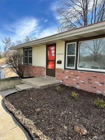 10042 Lilac Avenue, Riverview, MO 63137