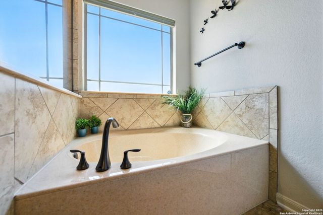19215 Bartlett Bay, San Antonio, TX 78258