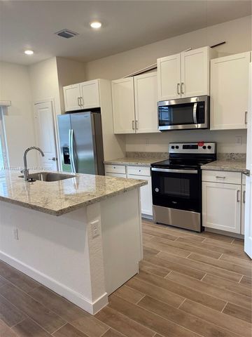 1672 SE 8th Ave 0, Homestead, FL 33034