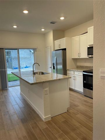 1672 SE 8th Ave 0, Homestead, FL 33034