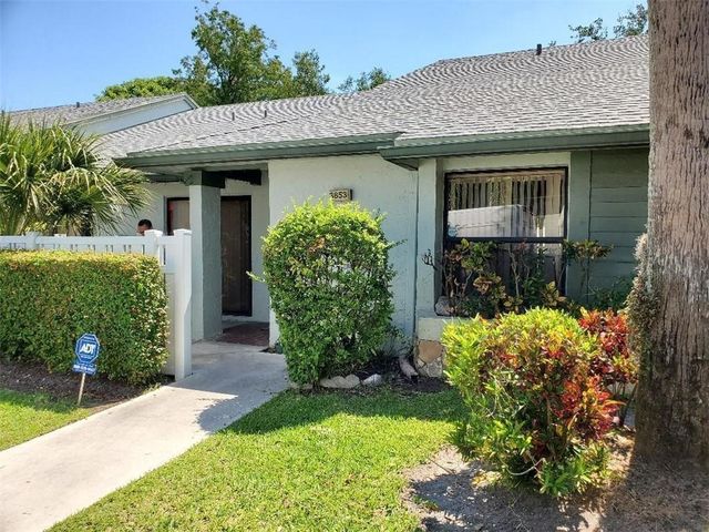 3853 N Carambola Circle N 29141, Coconut Creek, FL 33066
