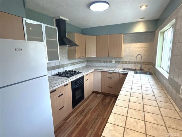 811 Drake, Claremont, CA 91711