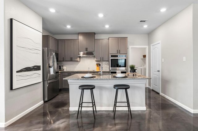 236 Johnny Cake DR, Kyle, TX 78640