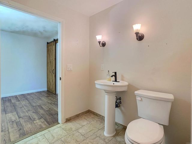 9161 Emerald Grove Avenue, Lakeside, CA 92040