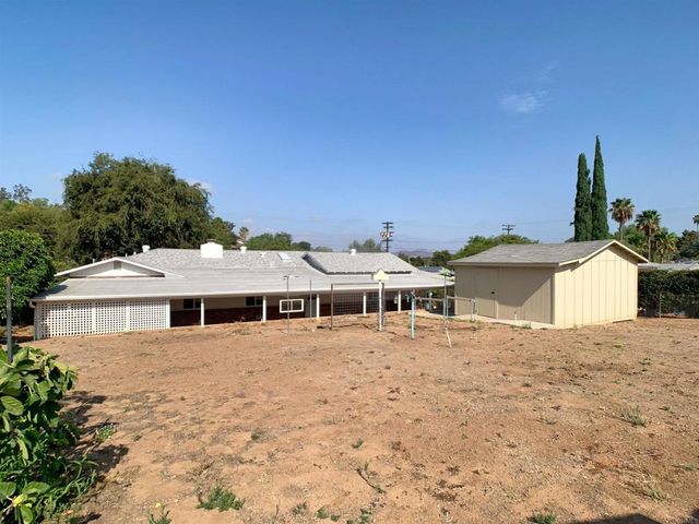 9161 Emerald Grove Avenue, Lakeside, CA 92040