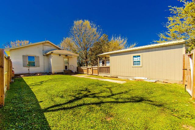 311 Fourth St, Lockport, LA 70374