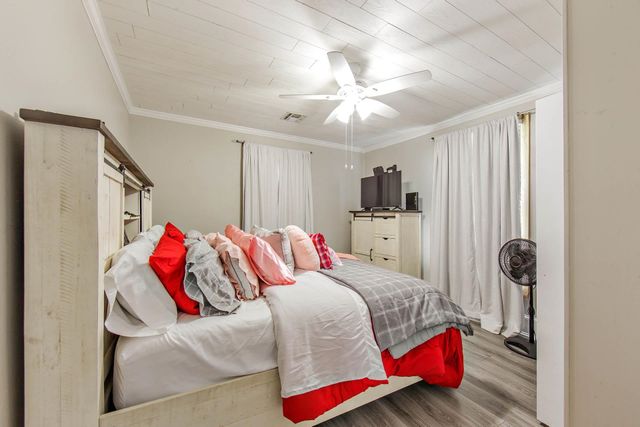 311 Fourth St, Lockport, LA 70374