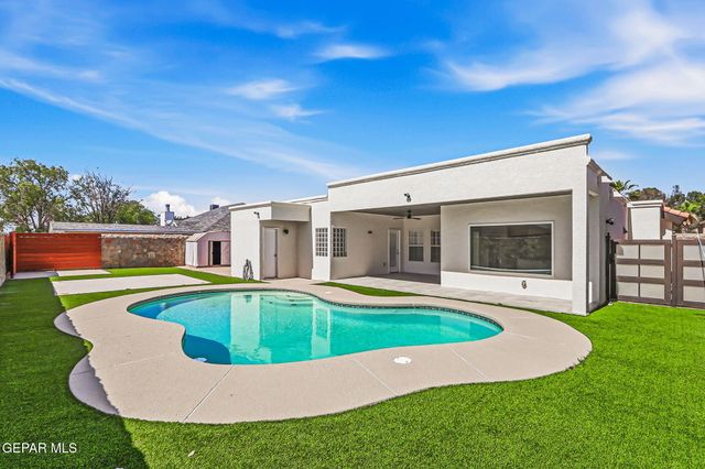 415 MERCER Lane, Horizon City, TX 79928