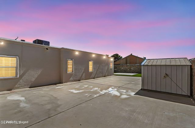 415 MERCER Lane, Horizon City, TX 79928