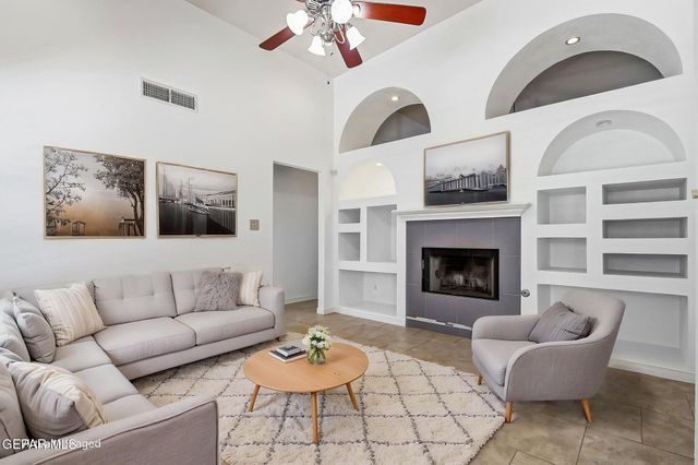 415 MERCER Lane, Horizon City, TX 79928