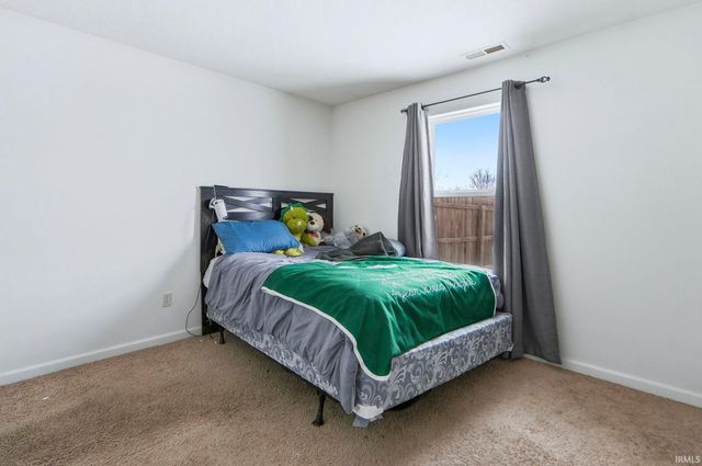 10125 Greenmoor Drive, New Haven, IN 46774