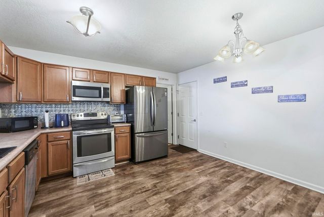 10125 Greenmoor Drive, New Haven, IN 46774