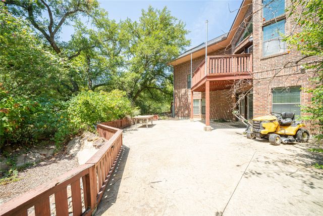2460 Waterstone Drive, Cedar Hill, TX 75104