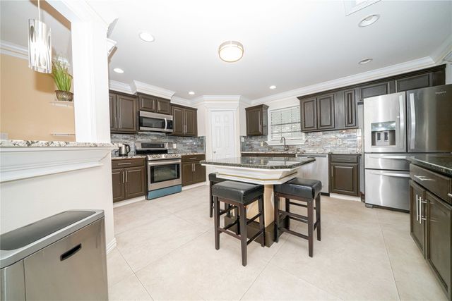2460 Waterstone Drive, Cedar Hill, TX 75104