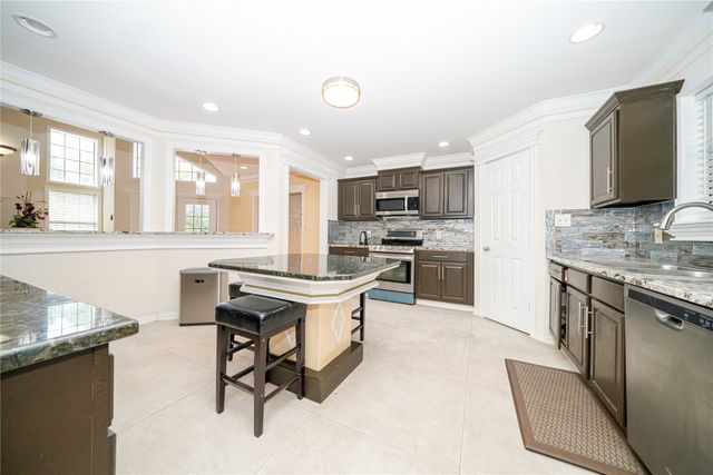 2460 Waterstone Drive, Cedar Hill, TX 75104