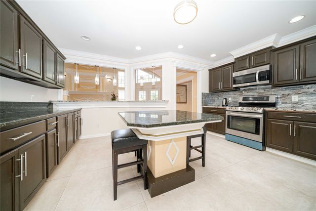 2460 Waterstone Drive, Cedar Hill, TX 75104