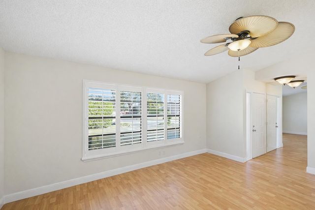 406 Lakewood Court 4a, Jupiter, FL 33458