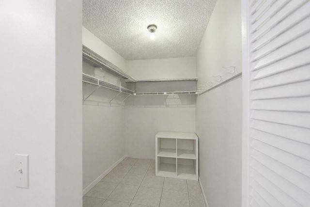 406 Lakewood Court 4a, Jupiter, FL 33458