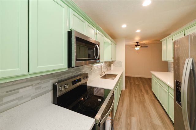 14948 N Canyon Drive, Dolan Springs, AZ 86441