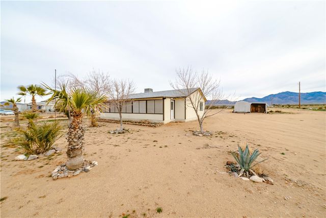 14948 N Canyon Drive, Dolan Springs, AZ 86441