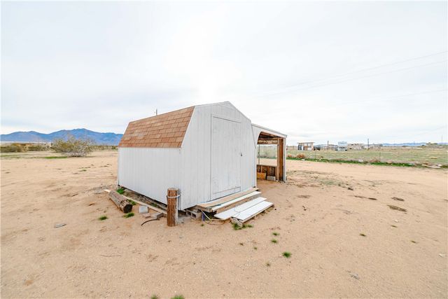 14948 N Canyon Drive, Dolan Springs, AZ 86441