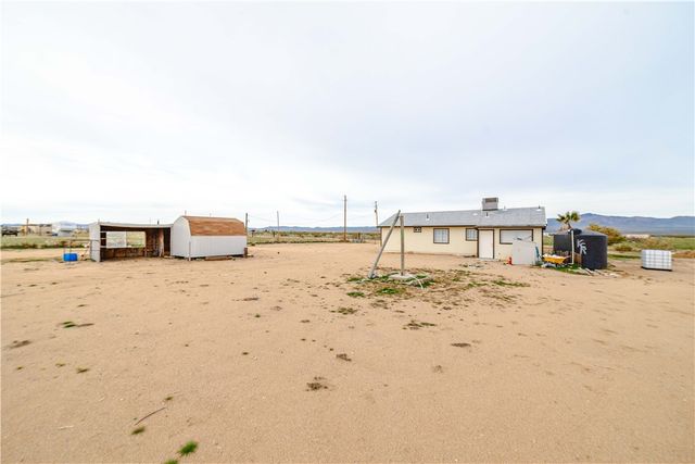 14948 N Canyon Drive, Dolan Springs, AZ 86441