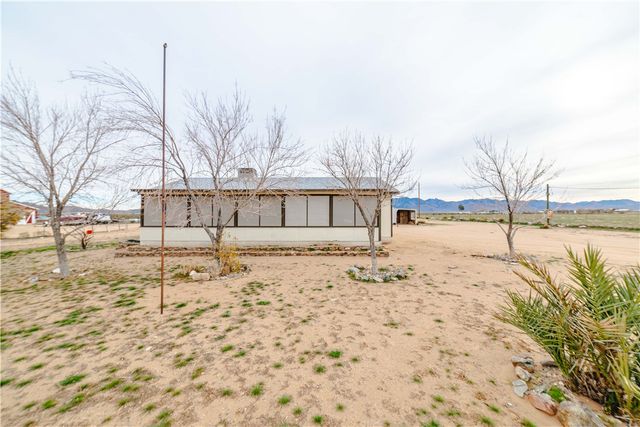 14948 N Canyon Drive, Dolan Springs, AZ 86441