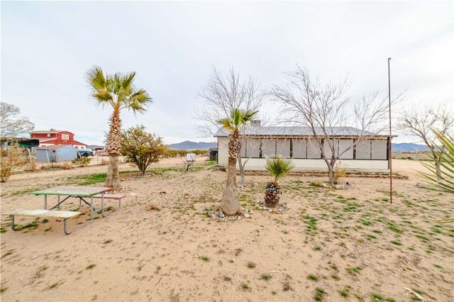 14948 N Canyon Drive, Dolan Springs, AZ 86441
