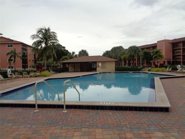 701 SW 141st Ave 412R, Pembroke Pines, FL 33027