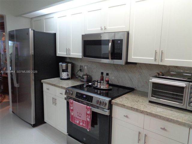 701 SW 141st Ave 412R, Pembroke Pines, FL 33027