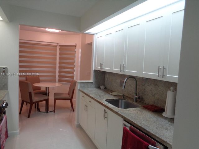 701 SW 141st Ave 412R, Pembroke Pines, FL 33027