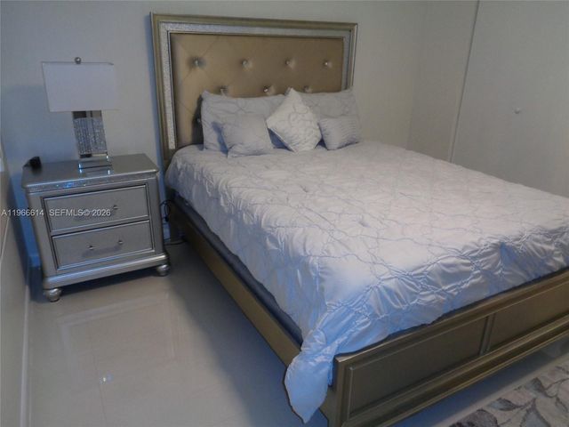 701 SW 141st Ave 412R, Pembroke Pines, FL 33027