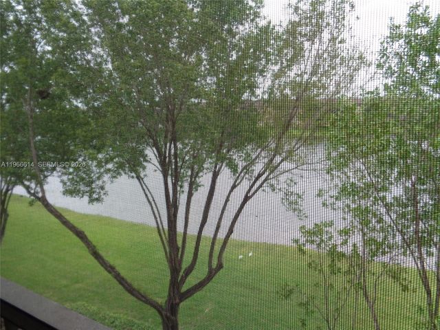 701 SW 141st Ave 412R, Pembroke Pines, FL 33027