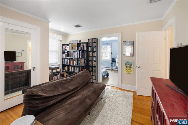 734 Greentree Lane, Oradell, NJ 07649