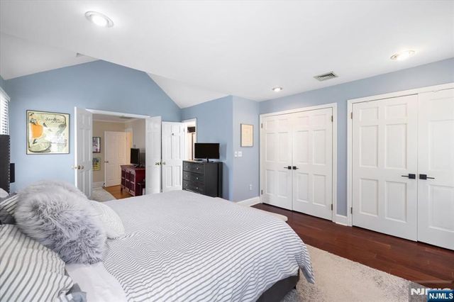 734 Greentree Lane, Oradell, NJ 07649