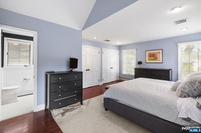 734 Greentree Lane, Oradell, NJ 07649