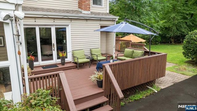 734 Greentree Lane, Oradell, NJ 07649